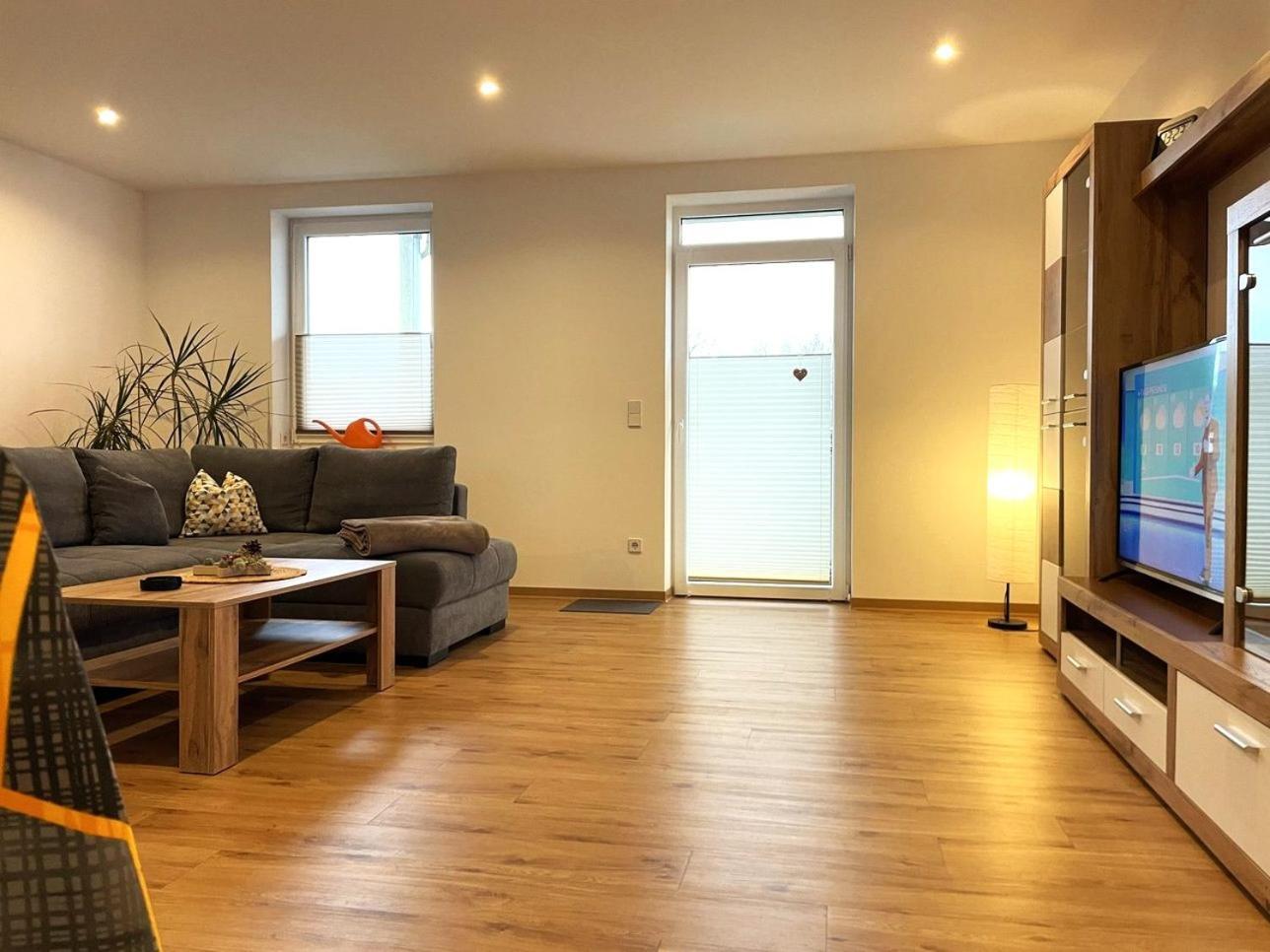 Stadtoase Geraeumige Gaestewohnungen Mit Balkon, Komfort, Modernitaet Und Ruhe, Fuer Monteure Geeignet, Free Wifi Frankenberg Εξωτερικό φωτογραφία